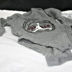 Air Jordan Onesie Shirt 0 - 3 Months
